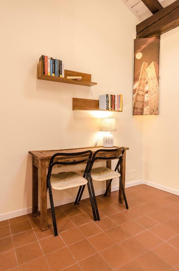 Ca' Di Leo, Private Terrace In Historical Center Apartment Bologna Exterior photo